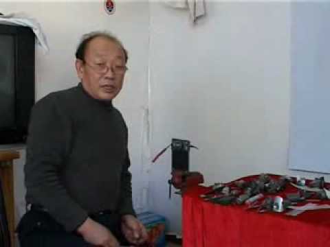 Lishi Bmw 2 track lock Pick and decoder.avi